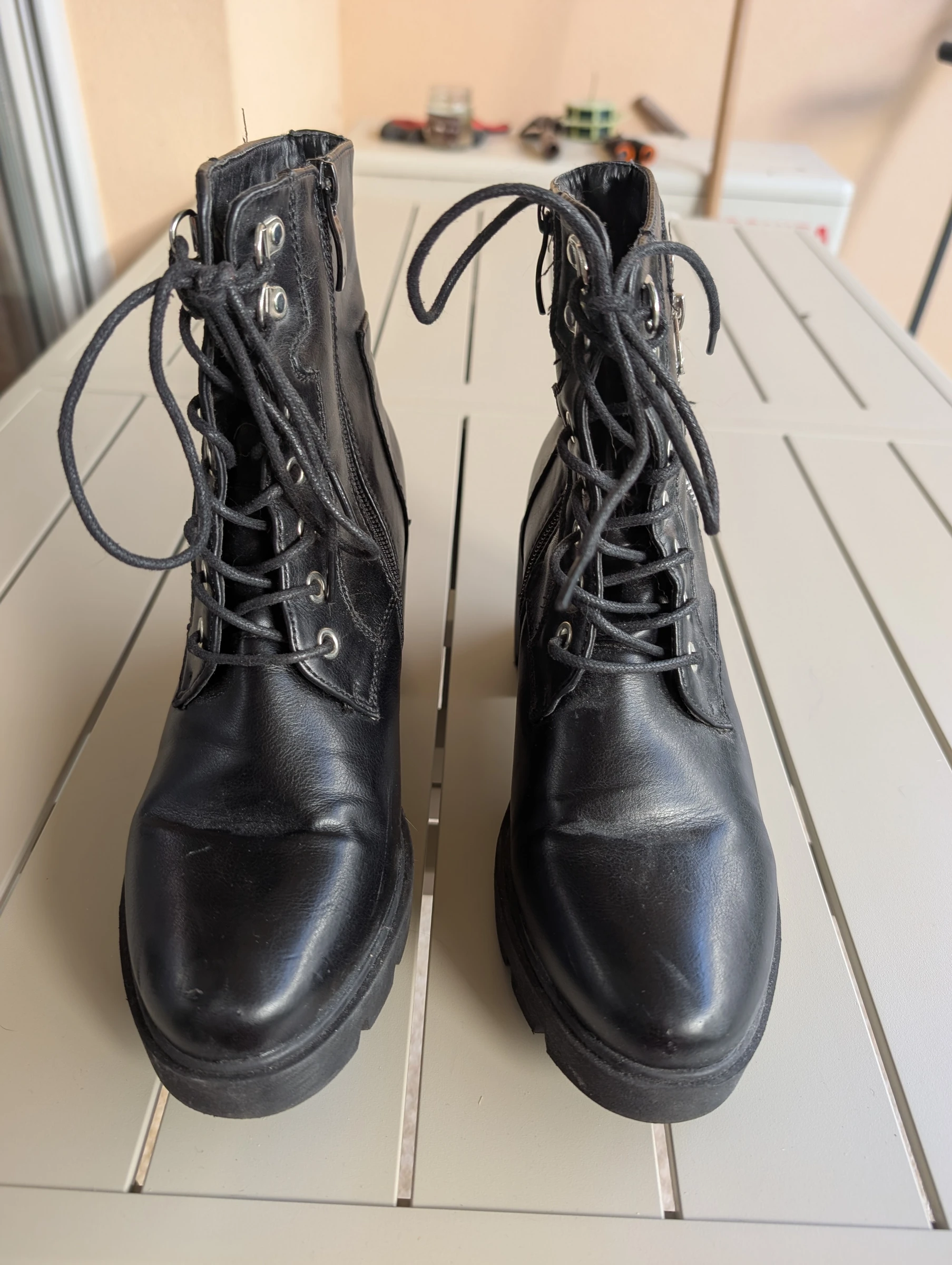 Botines negras con cordones – Talla 39 – photo 2